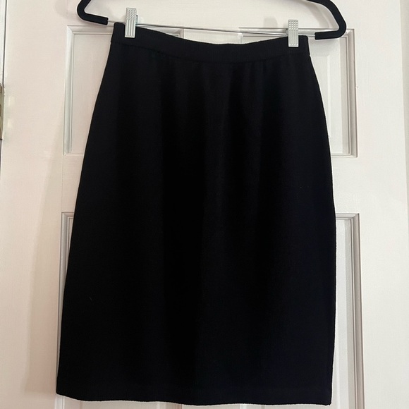 ST. JOHN • KNIT SKIRT - Picture 2 of 3